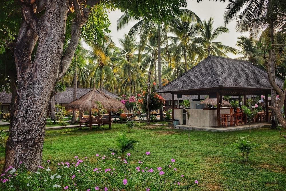 Отель Trawangan Oasis Гили Траванган Экстерьер фото
